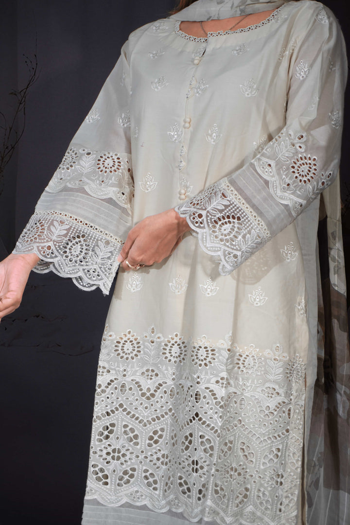 White - 3 Piece Suit